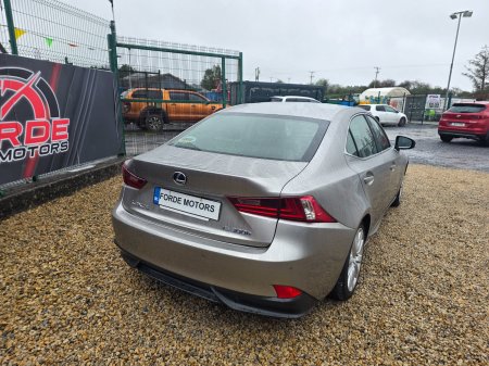 2015 Lexus IS - photo 4