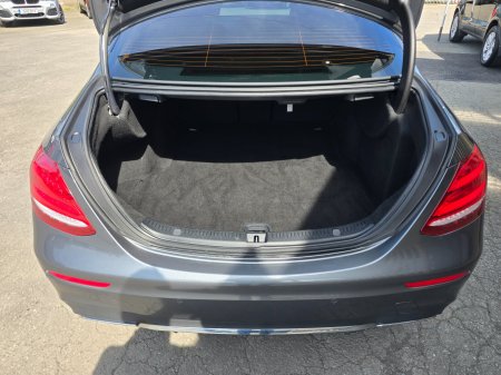 2018 Mercedes-Benz E-Class - photo 5