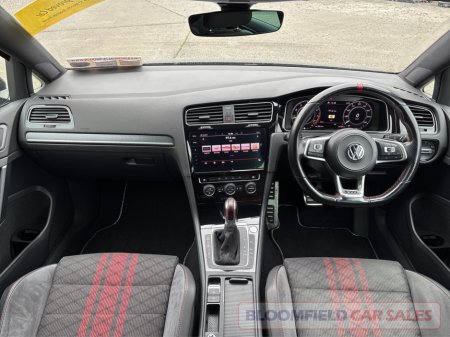 2020 Volkswagen Golf - photo 12