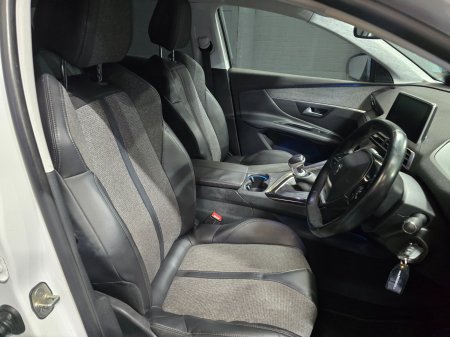2017 Peugeot 3008 - photo 14
