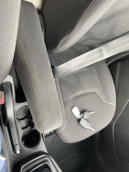 2021 Ford Transit Courier - photo 18