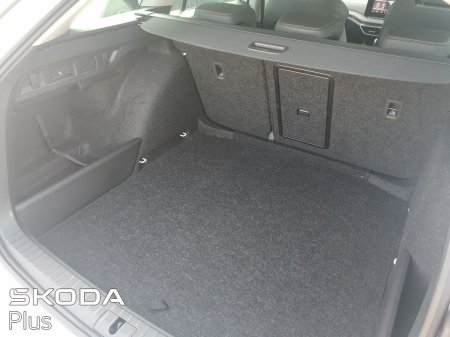 2025 Skoda Octavia - photo 9
