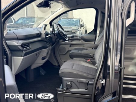 2026 Ford Tourneo Custom - photo 4