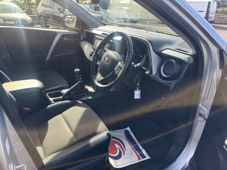 2016 Toyota RAV4 - photo 10