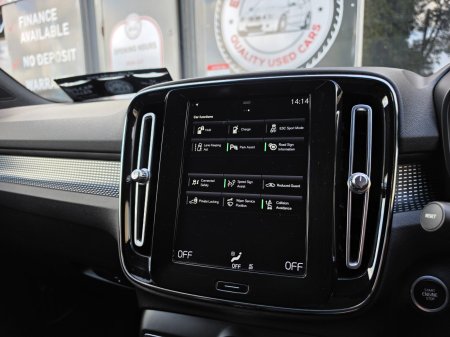 2020 Volvo XC40 - photo 26