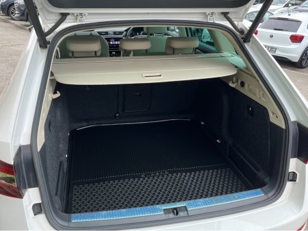 2019 Skoda Superb - photo 8