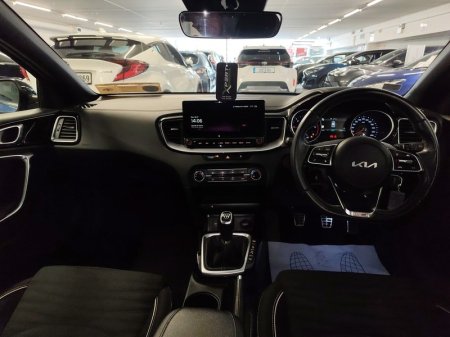 2023 Kia Ceed - photo 8