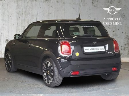2023 Mini Cooper - photo 2