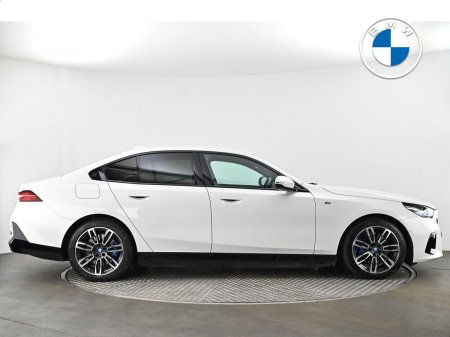 2024 BMW i5 - photo 23