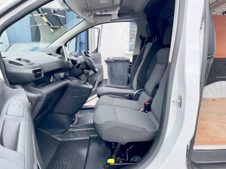 2023 Peugeot Partner - photo 23