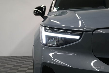2023 Volvo XC40 - photo 9