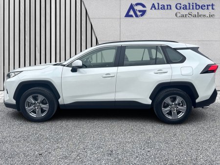 2024 Toyota RAV4 - photo 5