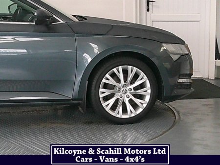 2022 Skoda Superb - photo 35