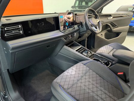 2025 Volkswagen Tiguan - photo 15