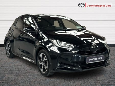 2026 Toyota Yaris LUNA SPORT HYBRID AUTO