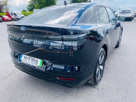 2026 Ford Capri - photo 5