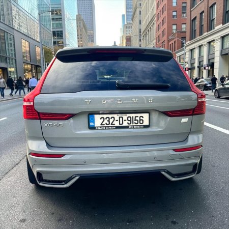 2023 Volvo XC60 - photo 2