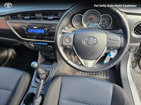 2015 Toyota Auris - photo 9