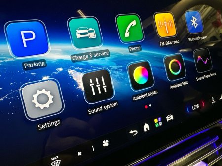 2026 Mercedes-Benz CLA - photo 21