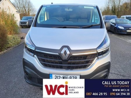 2021 Renault Trafic - photo 2