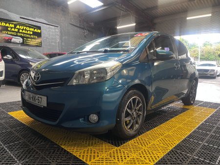 2014 Toyota Yaris - photo 2