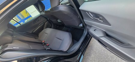 2025 Toyota Prius - photo 10