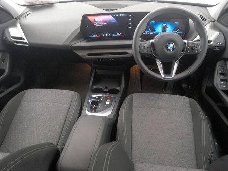2026 BMW 1-Series - photo 5