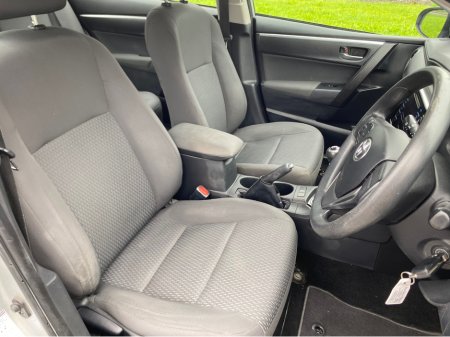 2018 Toyota Corolla - photo 16