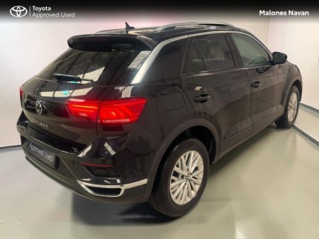 2022 Volkswagen T-Roc - photo 2