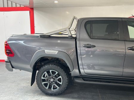 2021 Toyota Hilux - photo 7