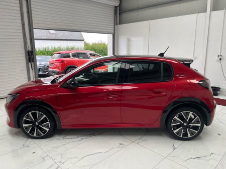 2021 Peugeot 208 - photo 6