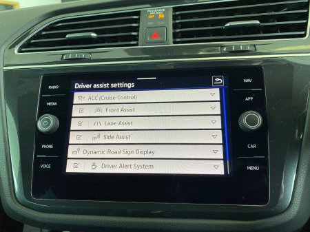 2023 Volkswagen Tiguan - photo 19