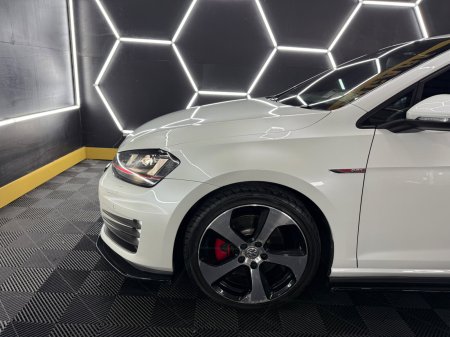 2014 Volkswagen Golf - photo 16