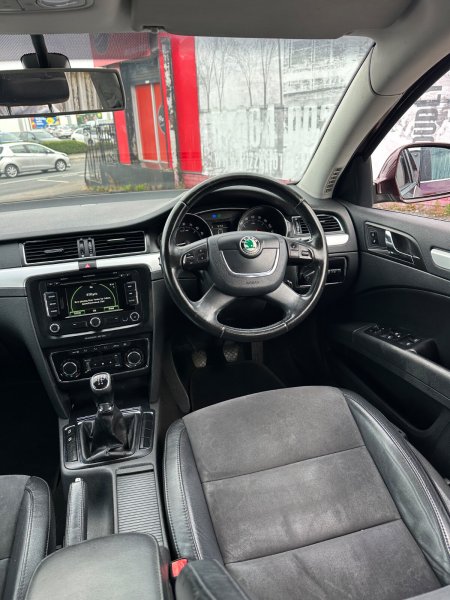 2013 Skoda Superb - photo 25