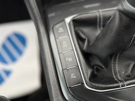 2020 Volkswagen Tiguan - photo 15