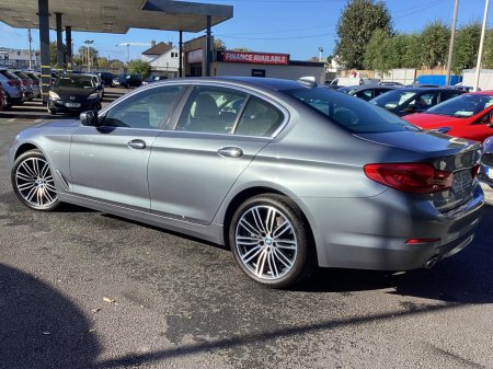 2017 BMW 5-Series - photo 6
