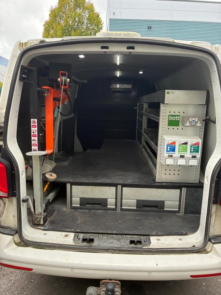 2022 Volkswagen Transporter - photo 3