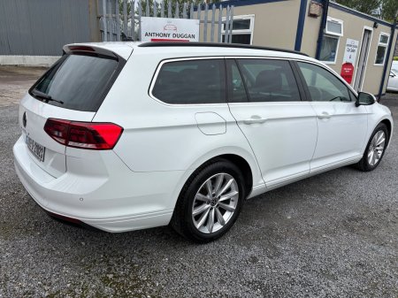 2020 Volkswagen Passat - photo 3
