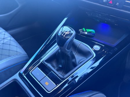 2024 Volkswagen Golf - photo 10