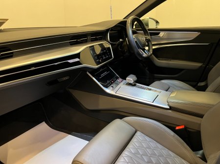 2020 Audi S6 - photo 23