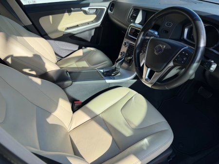 2018 Volvo V60 - photo 15