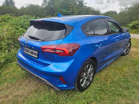 2023 Ford Focus - photo 3
