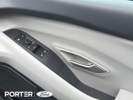 2026 Ford Capri - photo 23