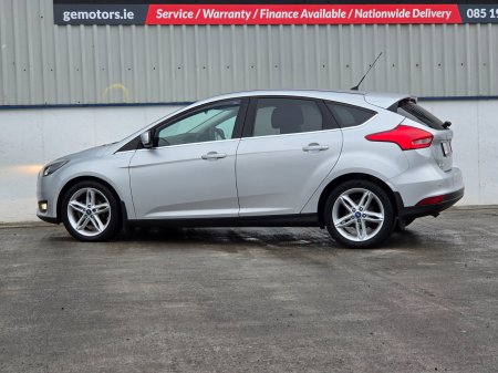 2015 Ford Focus - photo 11