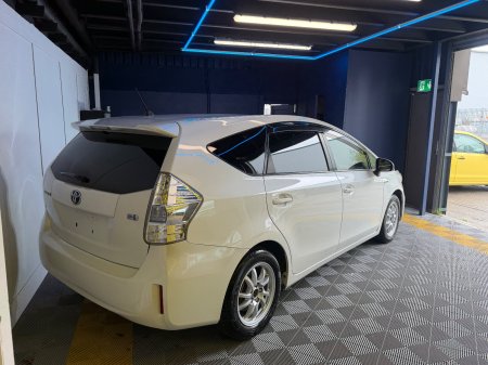 2013 Toyota Prius - photo 25