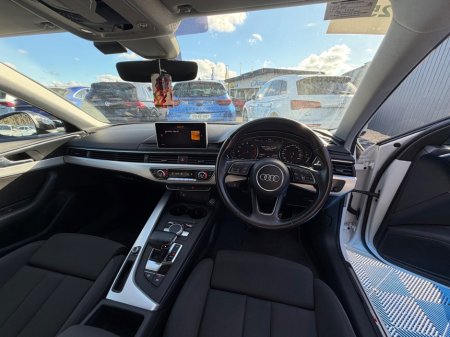2017 Audi A4 - photo 16