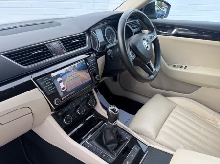 2016 Skoda Superb - photo 16