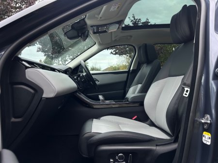 2025 Land Rover Range Rover Velar - photo 9