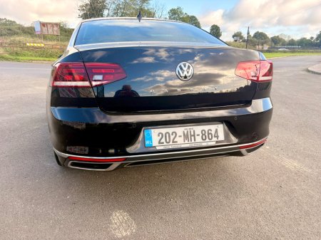 2020 Volkswagen Passat - photo 18