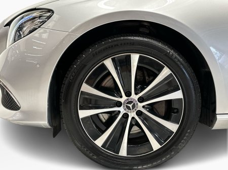 2020 Mercedes-Benz E-Class - photo 7